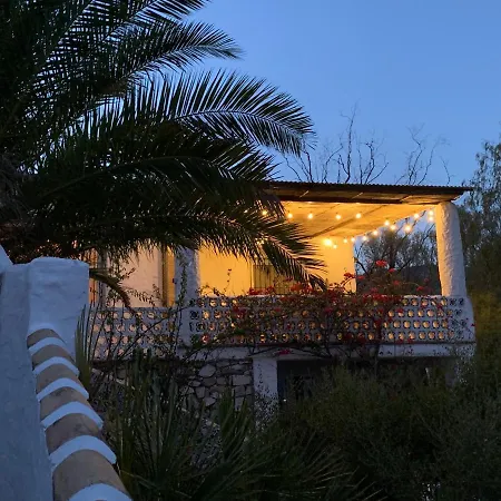 Casa Amistad * 米哈斯