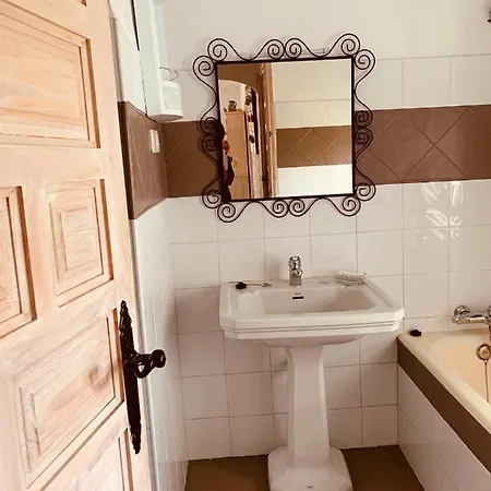 Casa Amistad 미하스